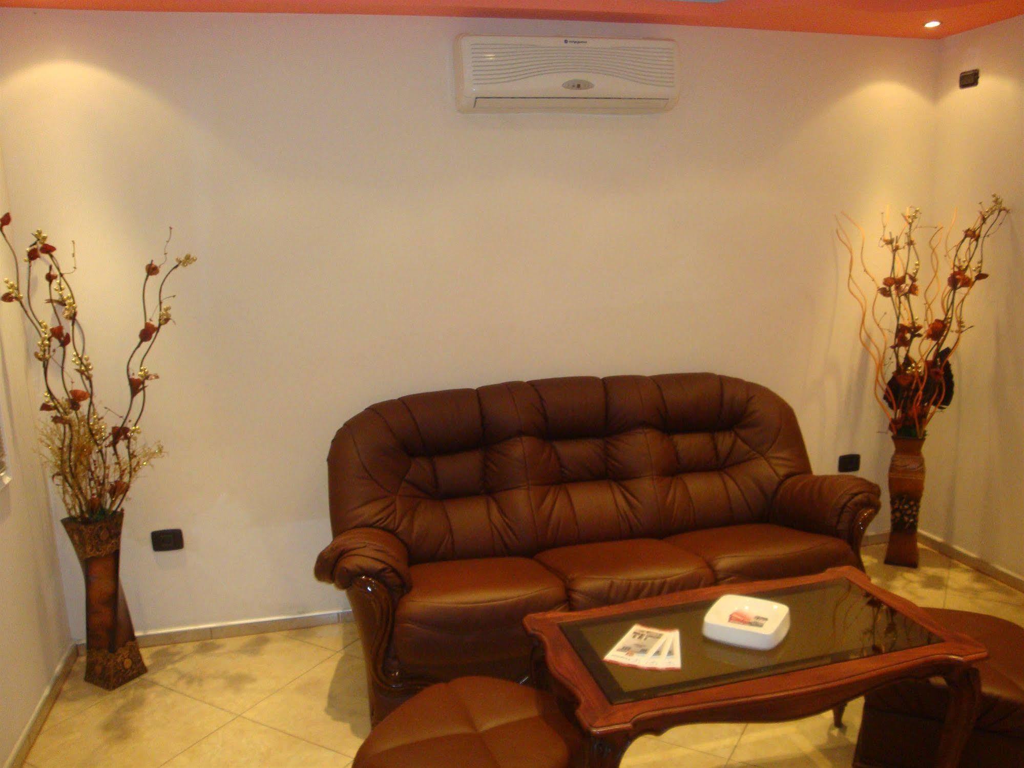 Family Hotel Niagara Varna Exterior photo
